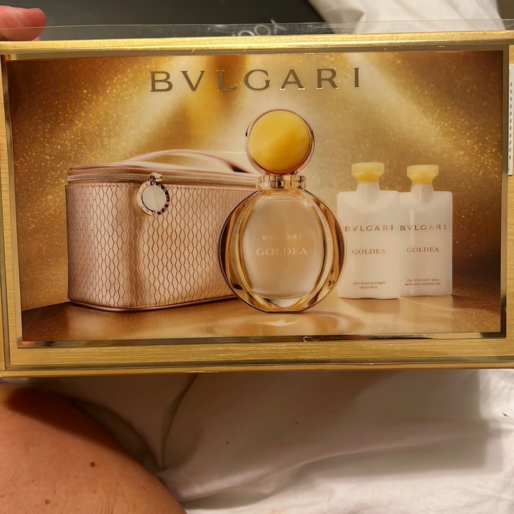 Bvlgari Goldea perfume gift set